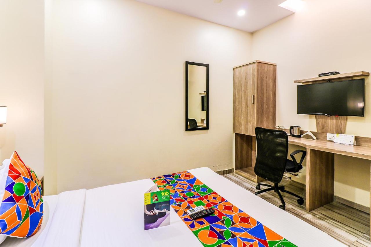 Fabhotel Aksa International - Nr Mumbai International Airport Exterior photo